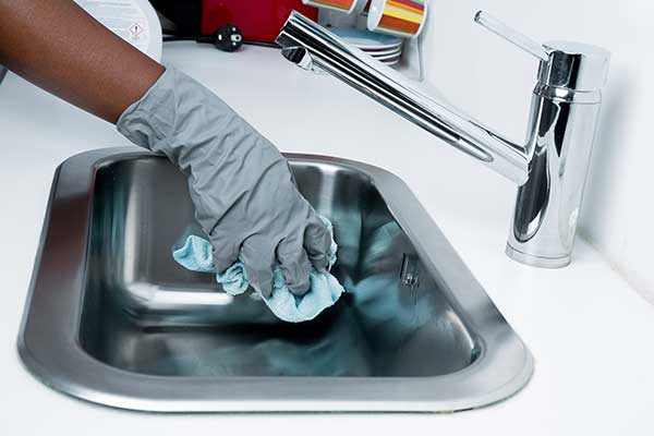How to Find a Reliable House Cleaner Near You (Part-Time or Full-Time Guide 2025)