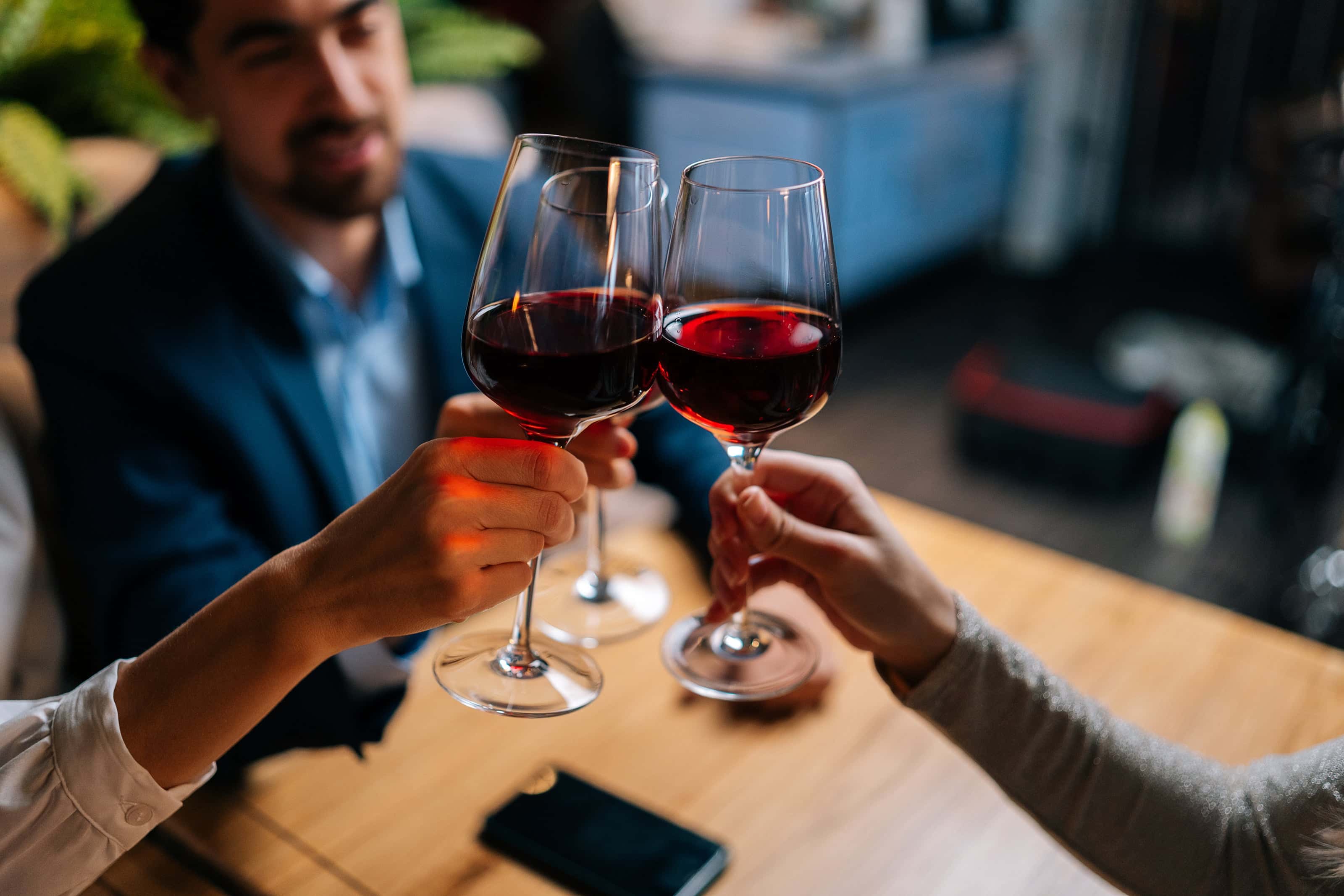 How to Prevent Guests from Spilling During Holiday Gatherings